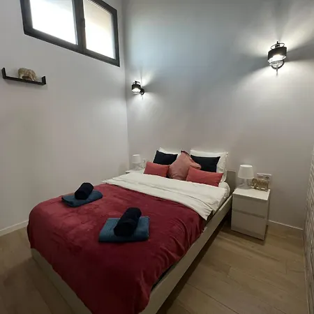 Cervero 24a Aparthotel Valencia