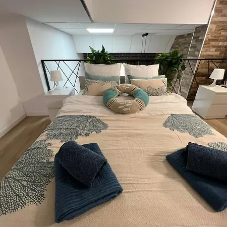 Aparthotel Cervero 24a *
